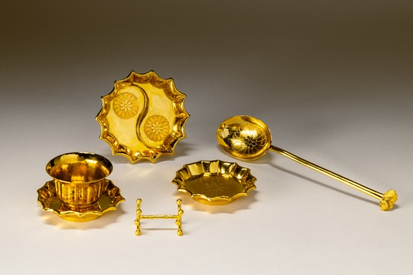 Property from the Estate of Rosamonde K'ung Hwang