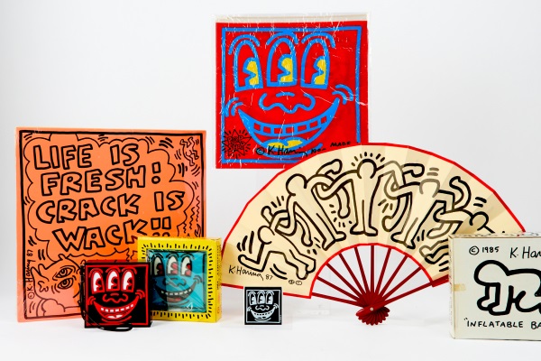 '80s New York Featuring the Keith Haring Pop Shop Collection of Julia Markus 