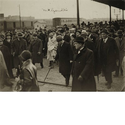 Lot 241 - GANDHI, MOHANDAS Photograph signed. [Rome:...