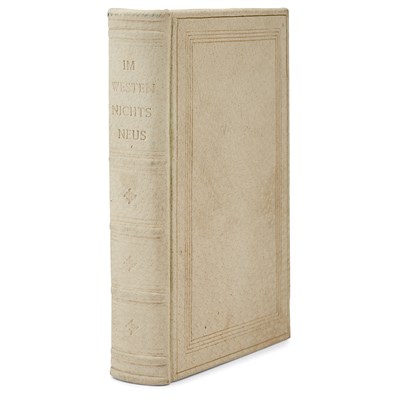 Lot 427 - REMARQUE, ERICH MARIA Im Westen Nichts Neues....