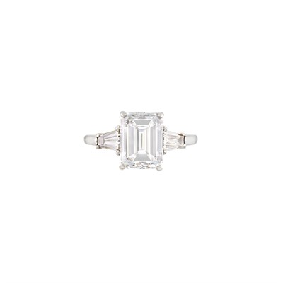 Lot 414 - Platinum and Diamond Ring, Cartier