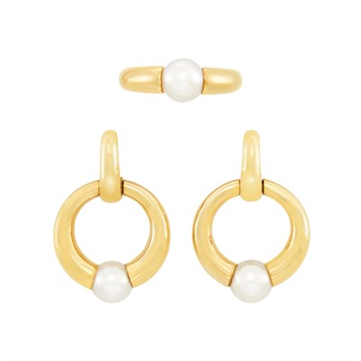Lot 118 - Gold and Cultured Pearl Ring and Pair of Pendant-Earrings, Cartier, France