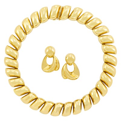 Lot 287 - Gold Necklace and Pair of Pendant-Earrings