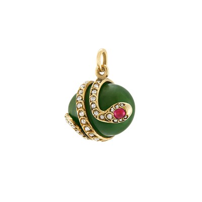 Lot 728 - Russian Diamond-Set Gold-Mounted Nephrite...
