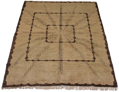 Lot 1515 - Peshawar Carpet Pakistan, contemporary Leaves...