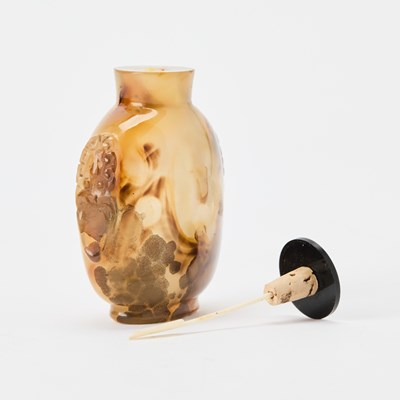 Lot 2 - Chinese Shadow Agate Snuff Bottle