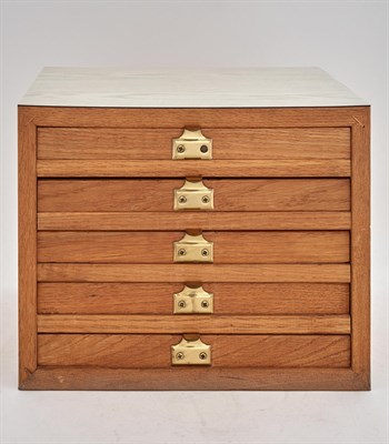 Lot 6 - Richard Artschwager (1923-2013) UNTITLED (BOX...