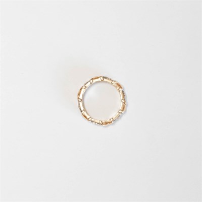 Lot 261 - Two-Color Gold and Diamond Band Ring