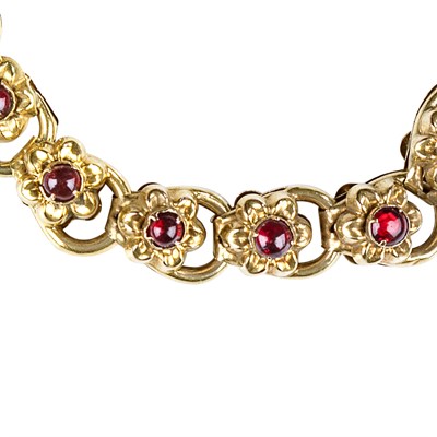 Lot 183 - Antique Double-Sided Gold and Cabochon Garnet Bracelet