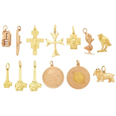 Lot 134 - Thirteen Gold Charms