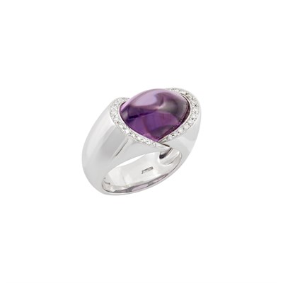 Lot 246 - Bibigi White Gold, Cabochon Amethyst and Diamond Ring