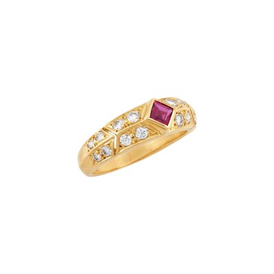 Lot 4 - Van Cleef & Arpels Gold, Ruby and Diamond Ring