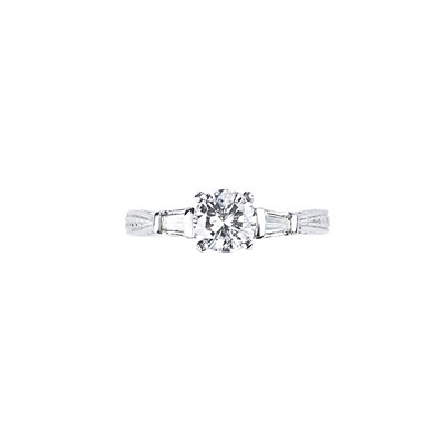 Lot 218 - Platinum and Diamond Ring
