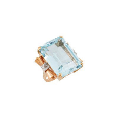 Lot 84 - Gold, Platinum, Blue Topaz and Diamond Ring