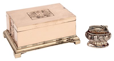 Lot 100 - The Collection of Dorothea Benton Frank Georg...