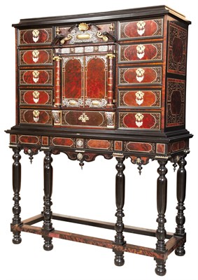 Lot 903 - A Park Avenue Apartment Decorated by Hélio...
