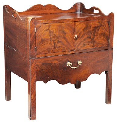 Lot 960 - A Park Avenue Apartment Decorated by Hélio...