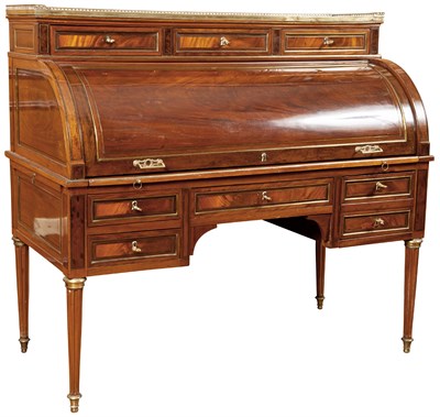 Lot 915 - A Park Avenue Apartment Decorated by Hélio...