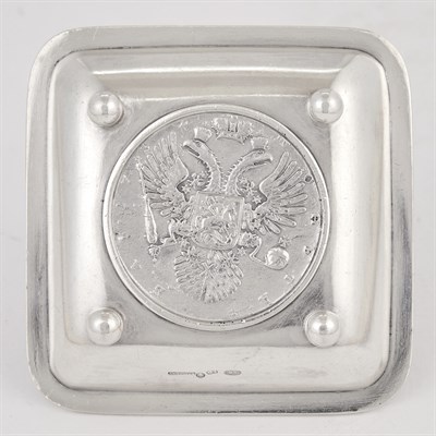 Lot 119 - Fabergé Silver Waiter Workmaster Julius...