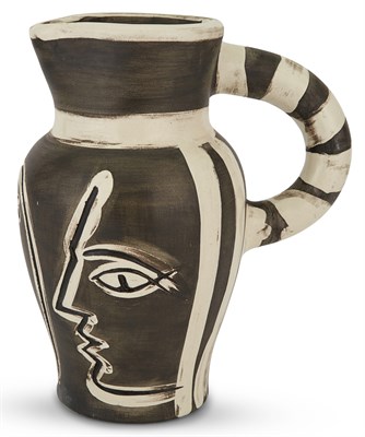 Lot 149 - Pablo Picasso (1881-1973) PICHET GRIS GRAVÉ...