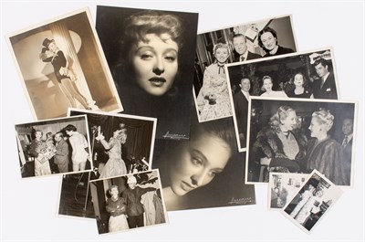 Lot 2139 - [PHOTOGRAPHS] Group of vintage photographs...