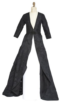 Lot 118 - LAURIE METCALF Coat worn to the 2018 Golden...