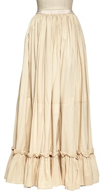 Lot 154 - KATHARINE HEPBURN Katharine Hepburn's linen...