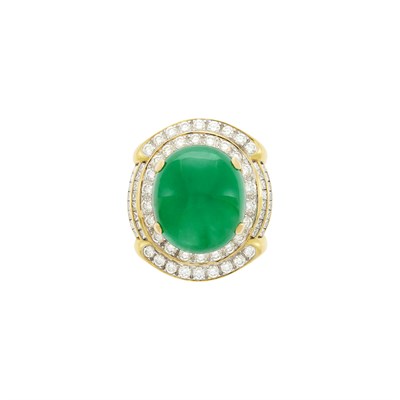 Lot 29 - Gold, Cabochon Emerald and Diamond Ring
