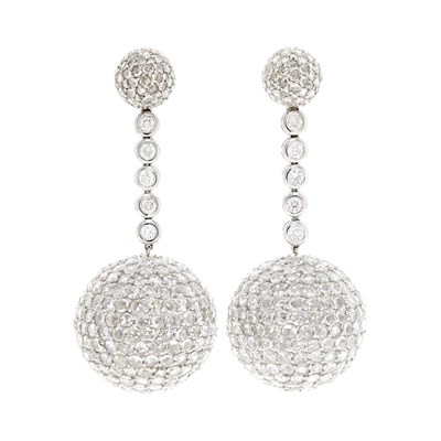 Lot 46 - Pair of White Gold and Diamond Pendant-Earclips