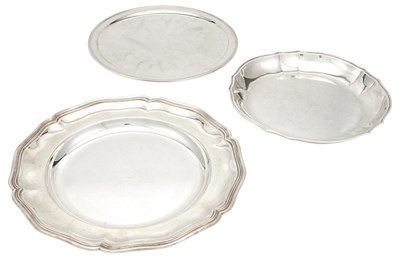Lot 194 - Three Continental Silver Dishes 20th Century...