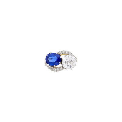 Lot 120 - Antique Gold, Platinum, Sapphire and Diamond Crossover Ring