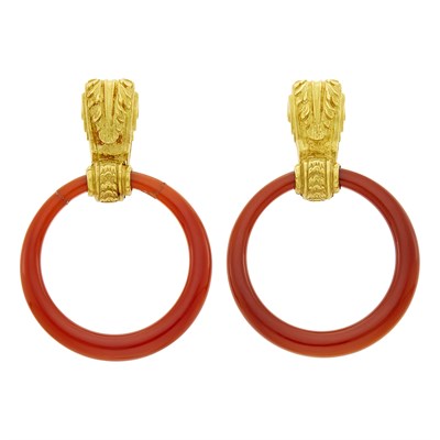 Lot 8 - Bulgari Pair of Gold and Carnelian Hoop Earclips