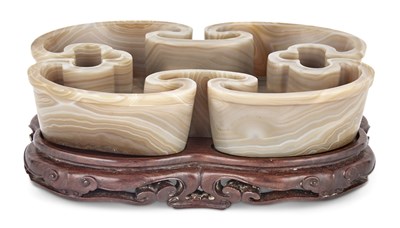 Lot 95 - A Fine Chinese Agate Brush Washer Qing Dynasty...