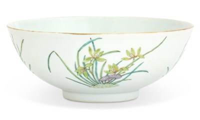 Lot 264 - A Chinese Enameled Porcelain 'Lingzhi' Bowl...