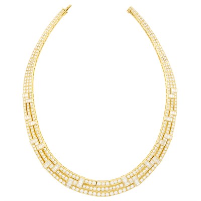 Lot 61 - Van Cleef & Arpels Gold and Diamond Necklace