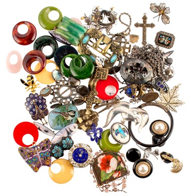 Lot 2187 - Group of Assorted Costume Jewelry