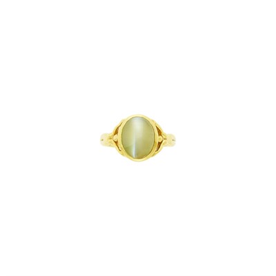 Lot 1025 - Gold and Cat's Eye Chrysoberyl Figural Ring