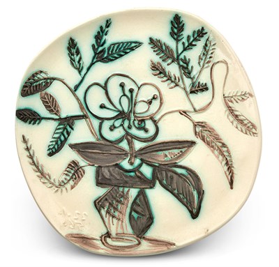 Lot 157 - Pablo Picasso (1881-1973) VASE AU BOUQUET...