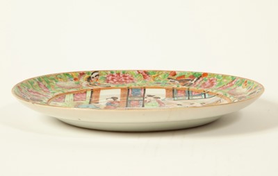 Lot 124 - A Chinese Rose Mandarin Dish