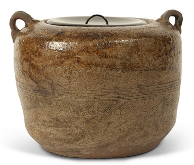 Lot 204 - A Japanese Glazed Stoneware Pot With Lacquer Cover