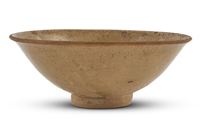 Lot 115 - Chinese Cream Glazed Pottery Bowl