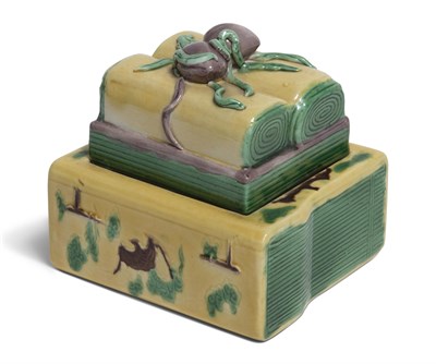 Lot 90 - A Chinese Porcelain Box and Cover