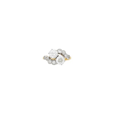 Lot 67 - Antique Gold, Platinum and Diamond Ring
