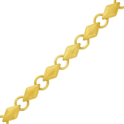 Lot 112 - Gold Link Bracelet
