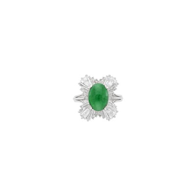 Lot 105 - Platinum, Jade and Diamond Ring