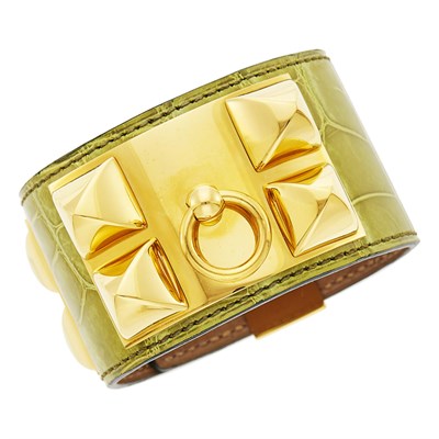 Lot 28 - Hermès Paris Gilt Metal and Lime Green Crocodile 'Collier de Chien' Cuff Bracelet