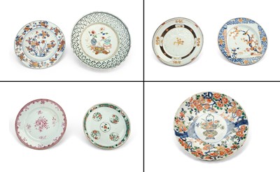 Lot 126 - Seven Chinese Export Porcelain Plates and Dishes