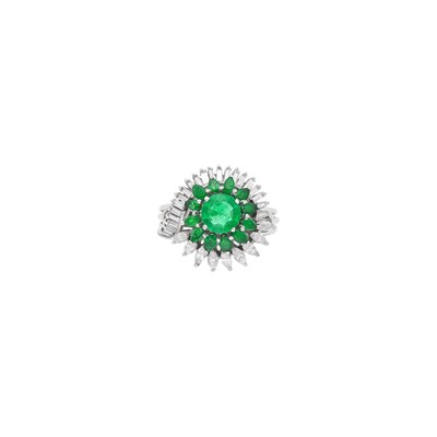 Lot 72 - Platinum, Emerald and Diamond Ring