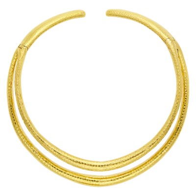 Lot 1047 - Andrew Clunn Hammered Gold Necklace