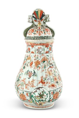 Lot 189 - A Chinese Export Porcelain Wall Cistern